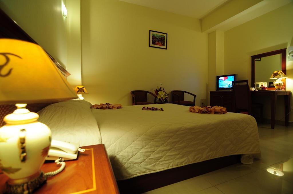 Khach San Phuoc Loc Tho 2 - 福禄寿 Hotel Ho Chi Minh-stad Kamer foto