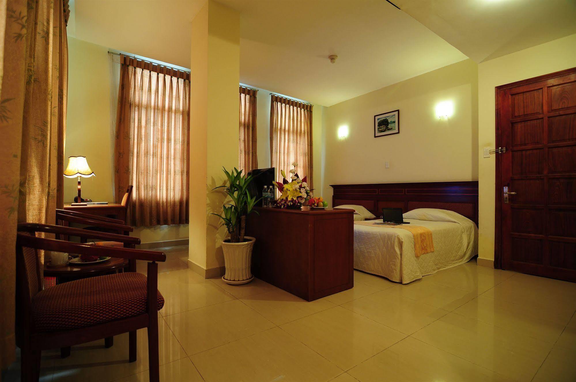 Khach San Phuoc Loc Tho 2 - 福禄寿 Hotel Ho Chi Minh-stad Buitenkant foto